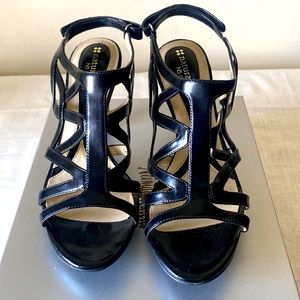 NATURALIZER Womens Black 1/2"
Platform Cushioned Strappy Danya Sandal. Size 8